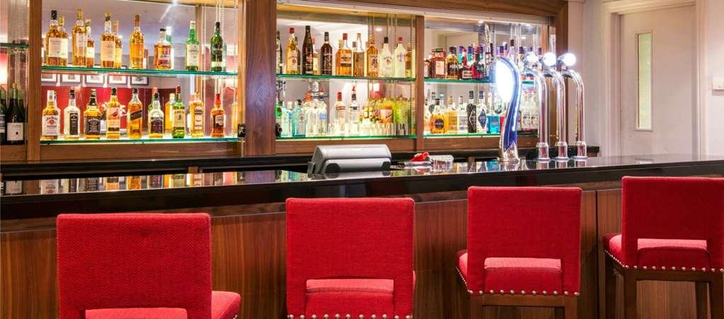 De Vere Horsley Estate East Horsley Restaurante foto